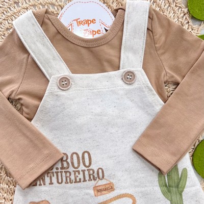 Conj. Body Manga Longa e Jardineira Aventureiro de Moletom em Linho - Areia